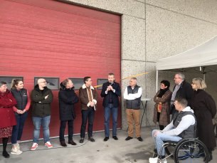 Ivan Talpaert, délégué régional des Haut-de-France de l'Agefiph prend la parole au centre d'un demi-cercle de 10 personnes 