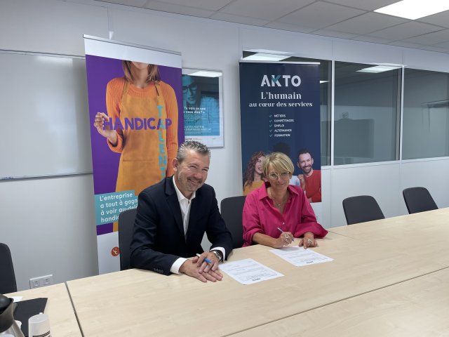 Photo signature convention AKTO