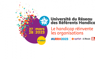 Sur fond blanc. A gauche la date de l'URRH 2023 inscrite en jaune, dans un cercle violet : 27, 28 mars 2023. Dans un rond jaune plus bas on peut lire 4ème édition, écrit en bleu. Au dessus de la date se trouve le logo du réseau des référents handicap. A droit, écrit en noir "Université du Réseau des Référents Handicap". Dessous, en rouge, on lit " Le handicap réinvente les organisations". Et dessous se trouvent le hashtag #URRH2023, le logo de l'Agefiph, et les logos des journaux "Le Monde" et "Sud Ouest".