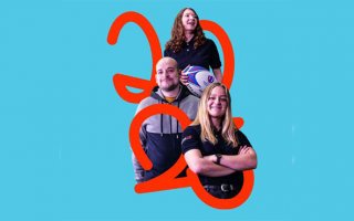 Capture d'écran site campus 2023, photos de 3 jeunes entrelacées autour du nombre 2023