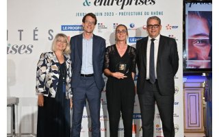 Remise du trophée à Face Grand Lyon