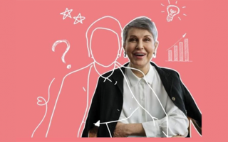 Une femme d'environ 50 ans qui se pose des questions sur son avenir professionnel